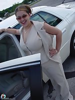 Nikki Knockers